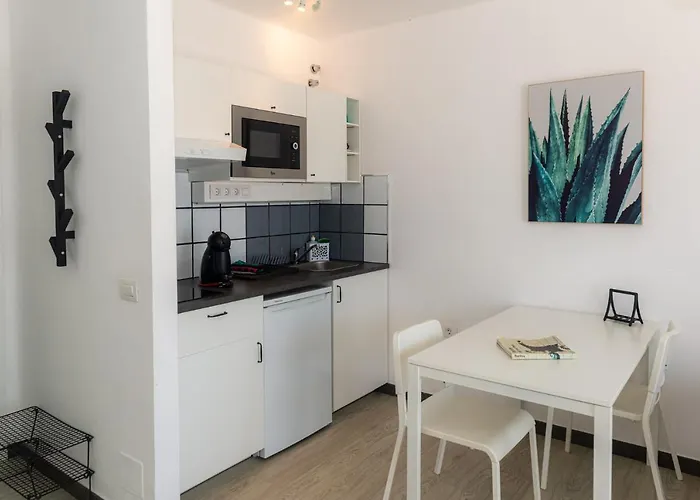 Apartment Panelos A2 A3 *